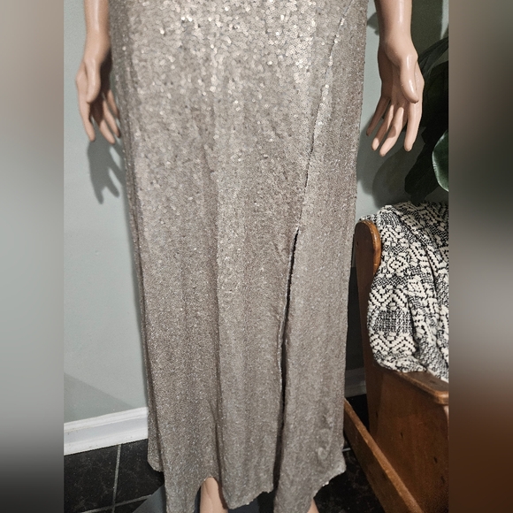 ALTAR’D STATE Champagne Sequin Strapless Maxi Dress Slit NWT Size S - Picture 7 of 16